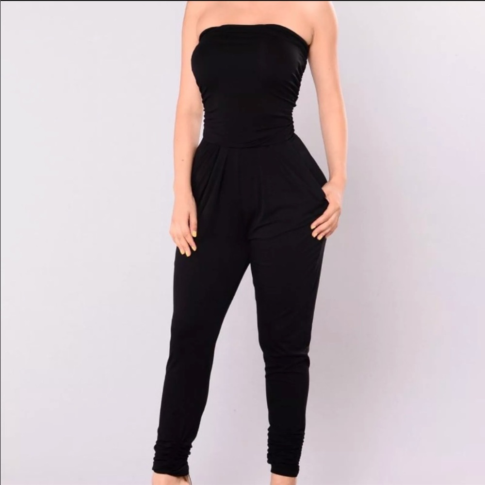 SOLD-Fashion Nova Jumpsuit